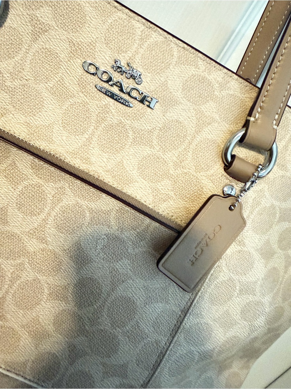 Coach Station Tote Bag in Signature Canvas - Khaki/Chalk - Picture 4 of 14